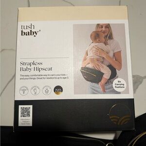 Tushbaby Black and Gold Strapless Baby Hipseat